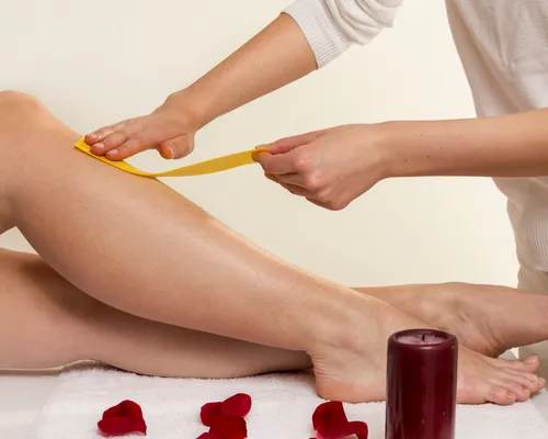 Women's Full Legs Honey Wax Service in Siruseri