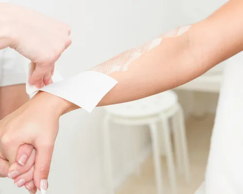 Women's Half Arms Ricca Wax Service in Siruseri