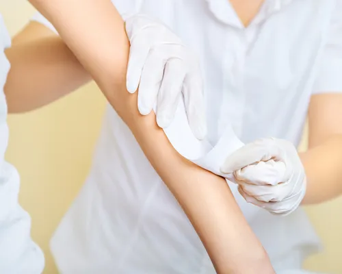 Women's Full Arms Ricca Wax Service in Siruseri