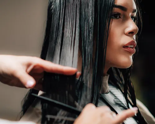 Front Layer Hair Cut Service for Women in Siruseri